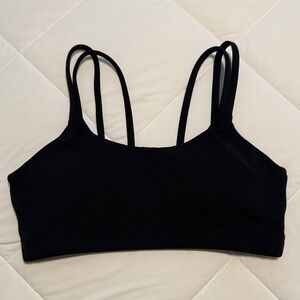 Quince Ultra-Form Scoop Neck Strappy Bra